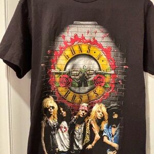 Guns and Roses T Shirt Size Medium